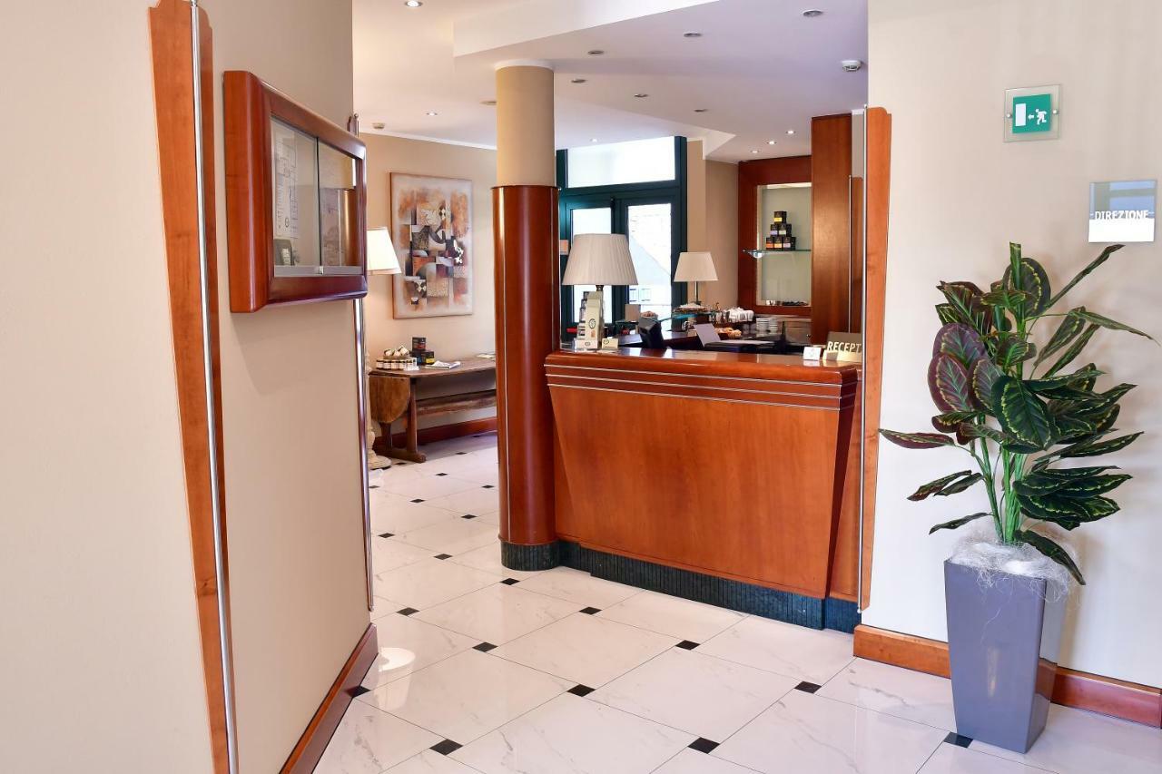 Albergo Ristorante San Marco Carmagnola Exterior foto