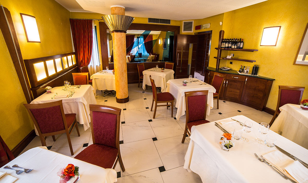 Albergo Ristorante San Marco Carmagnola Exterior foto